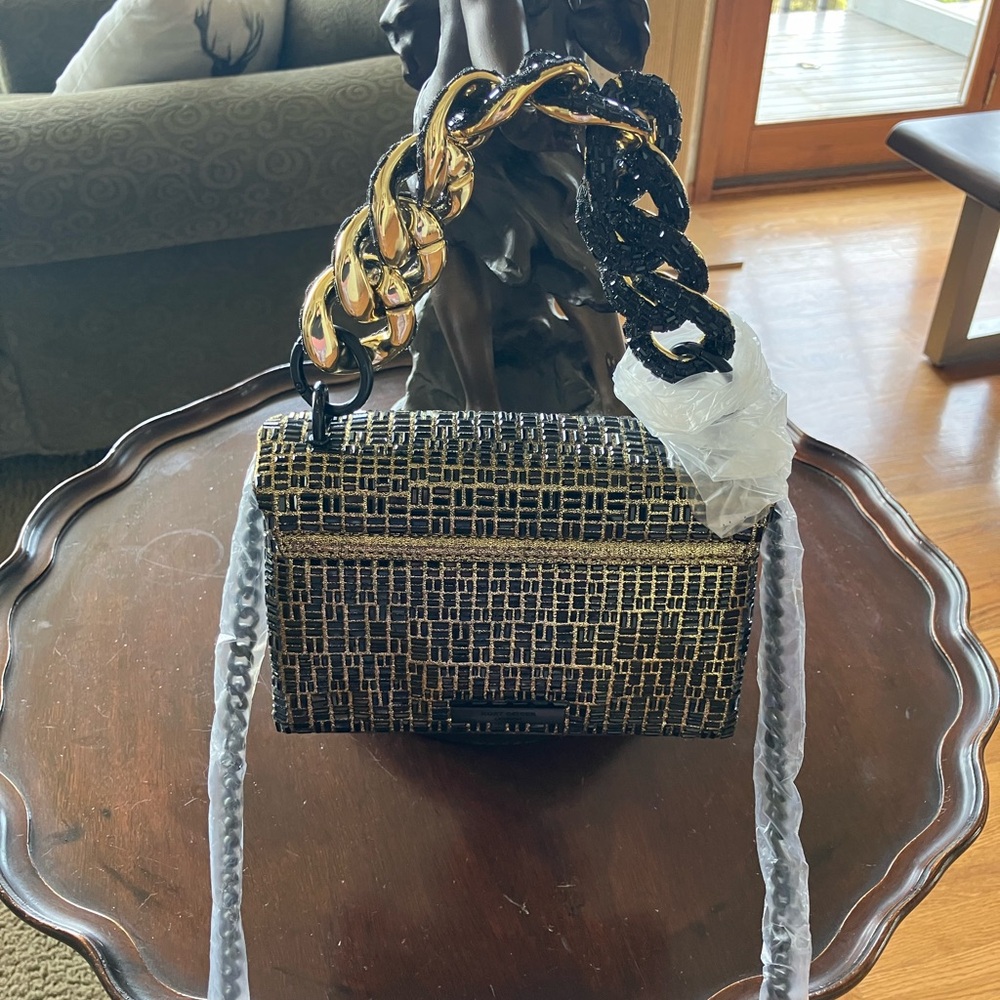 Kurt Geiger mini Black and Gold Woven-Texture Chain Shoulder Bag NWT - Picture 2 of 7